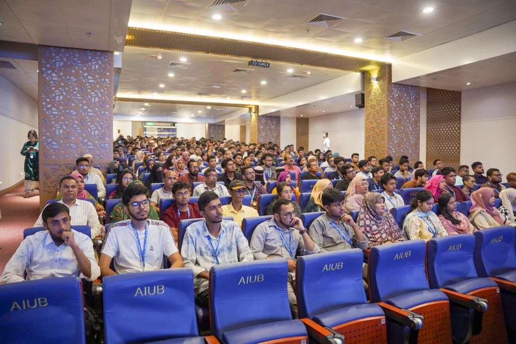 AIUB Welcomes Newly Admitted Students at the Fall 2026–2027 Freshman Orientation