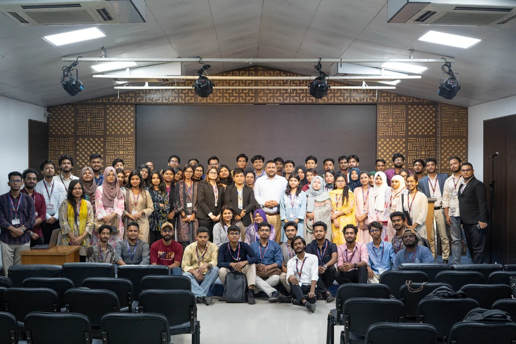 NILS AIUB Chapter Organizes Seminar on “Basics of Newspaper Article Writing”